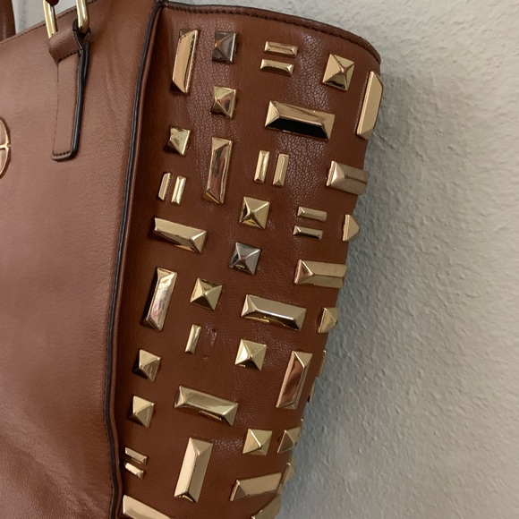 Gianni Bini large studded leather handbag - Picture 2 of 4